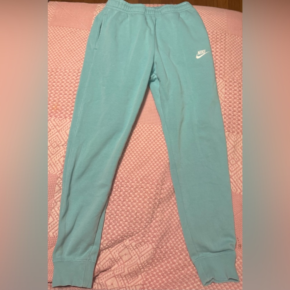 Nike Women's Aqua sweatpants/ joggers size small